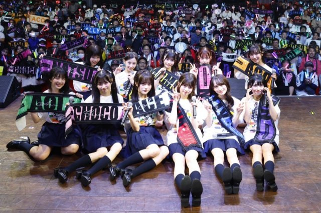 WHITE SCORPIONが結成2周年を記念したワンマンライブを開催 (C)OVERSE/KING RECORDS