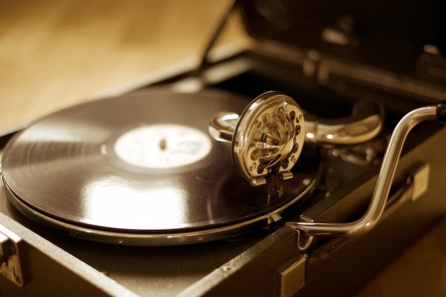 レコードプレーヤー