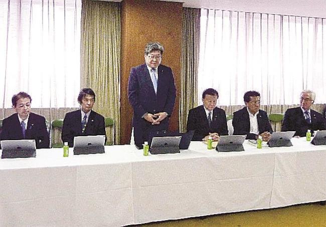 法案を協議した自民党の政調審議会＝16日午前、東京・永田町