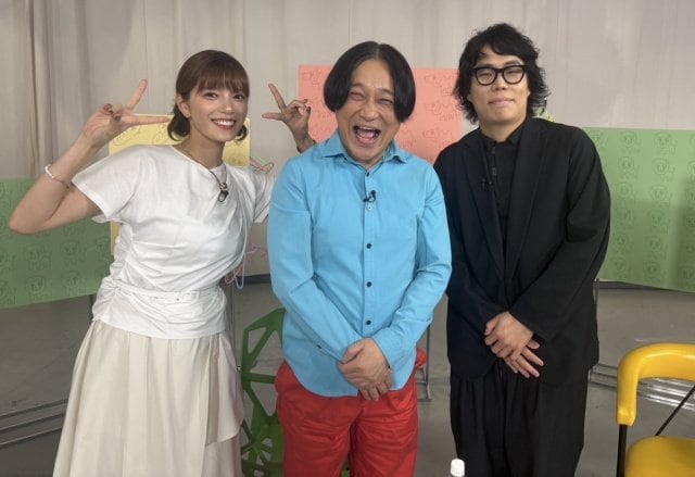 『永野＆くるまのひっかかりニーチェ』昇格決定（左から）三谷紬アナウンサー、永野、高比良くるま（C）テレビ朝日