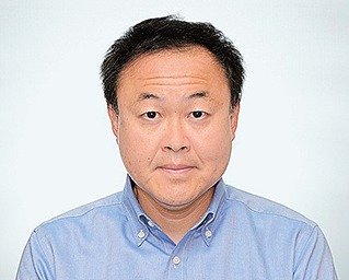 渡辺靖氏