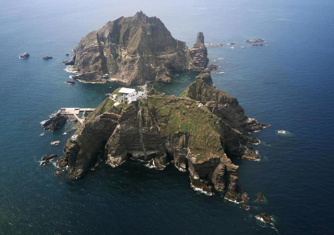 島根県隠岐の島町の竹島（聯合＝共同）