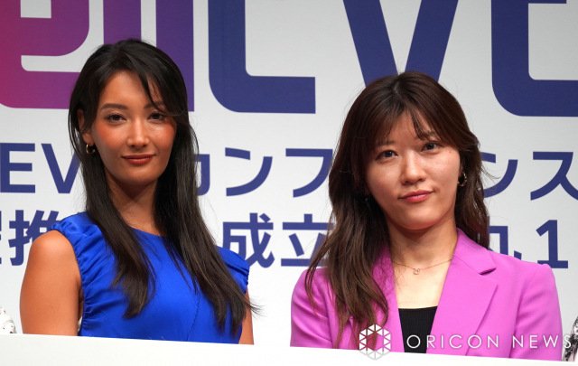 今回が初共演となった（左から）菜々緒、ヒコロヒー （C）ORICON NewS inc.