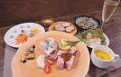 洋風居酒屋のプレイベントで提供されたコースメニュー＝大田市大田町