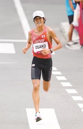 男子マラソン　ゴールに向かう大迫傑。６位入賞を果たした＝札幌市