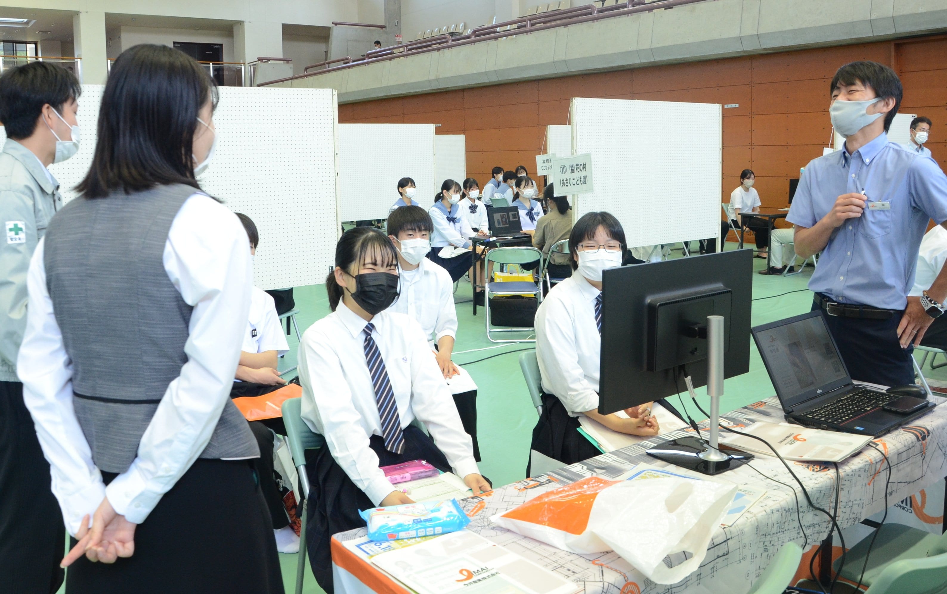 朝刊先読み 就職の選択広げる 未来発見セミナー 島根県西部の高校生に向け 山陰中央新報デジタル