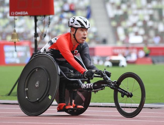 男子１００㍍（脳性まひＴ３３）で５位の安野祐平＝国立競技場