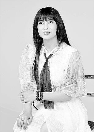 歌手としても人気の柴咲コウ。「歌はお仕事というより自己表現の場であるし、人とつながれる場でもあるんです」