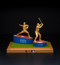 等身大 特注額縁入りの大谷翔平さん 約208cm ゴールド塗装有 参考