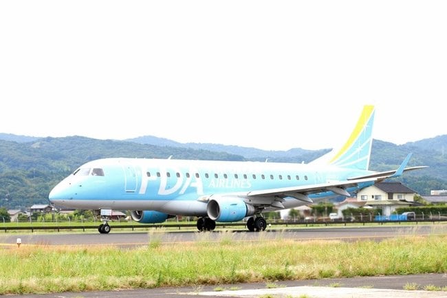 出雲空港を離陸するフジドリームエアラインズ（ＦＤＡ）の航空機（資料）