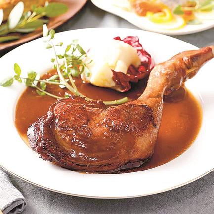 メイン料理の「宮崎県産日南どりのコッコバン」