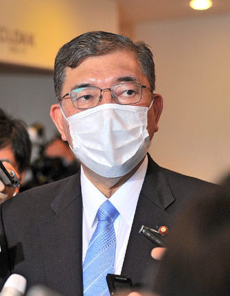 支持した河野太郎行政改革担当相が敗れたことについて、受け止めを話す石破茂元幹事長＝東京都港区、グランドプリンスホテル新高輪