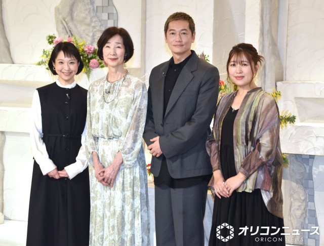 『日曜美術館』歴代司会者が集結(左から)守本奈実、檀ふみ、井浦新、坂本美雨 (C)ORICON NewS inc.