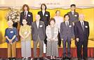 表彰を受けた島根県東部の販売所従業員＝松江市千鳥町、ホテル一畑