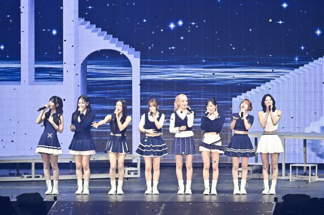 『2025 ME:I 1ST ARENA LIVE TOUR 