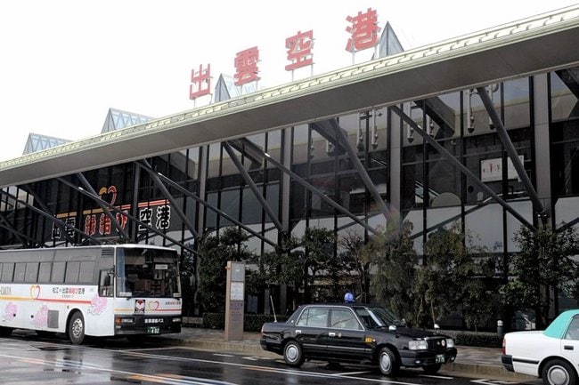 出雲空港ターミナルビル＝出雲市斐川町沖洲
