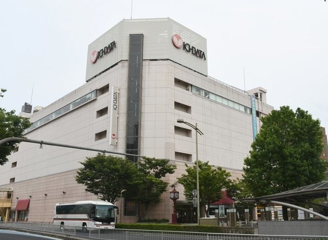 ２０２４年１月１４日に営業終了し、閉店することが決まった一畑百貨店＝松江市朝日町