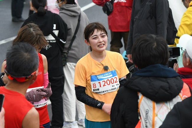 目標の３時間半切り達成した井上咲楽さん