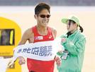 防府読売マラソンで優勝した川内優輝選手＝2023年12月３日、山口県防府市