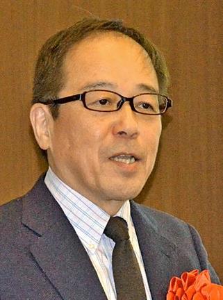 龍崎　孝氏