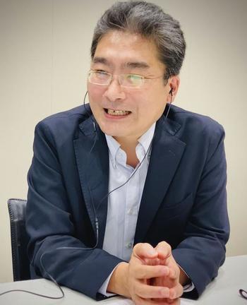 オンライン取材を受ける斉藤保志チーフプロデューサー。「朝のニュースをご覧になった方でも、飽きずに見ていただけると思っています」