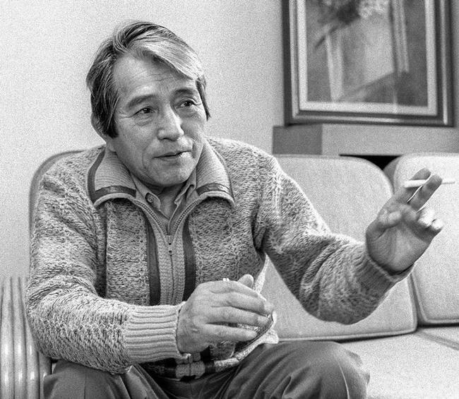 「飢餓海峡」「五番町夕霧楼」などの名作を残した水上勉さん＝１９８１年４月、東京・世田谷の自宅