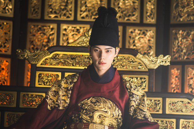イ・チェミン＝Netflixシリーズ『暴君のシェフ』独占配信中（提供：スタジオドラゴン）
