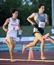 【男子５０００メートル】力走する三浦龍司＝北見市東陵公園陸上競技場