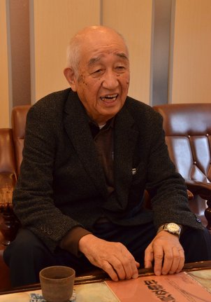 出雲弁の特徴と魅力について話す出雲弁保存会の藤岡大拙会長