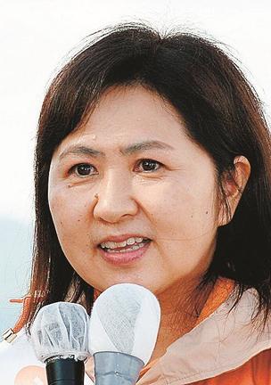亀井亜紀子氏