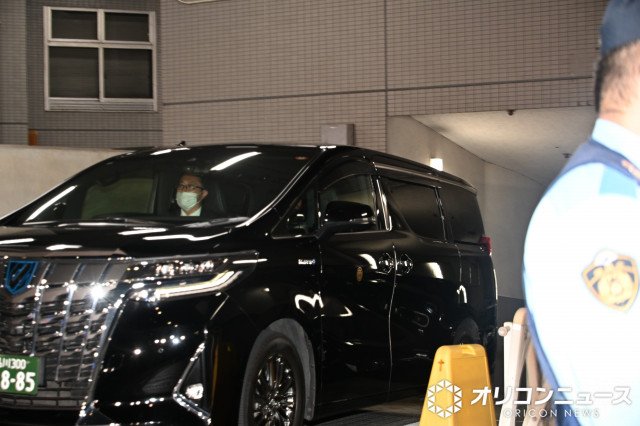 釈放された阿部慎之助監督の乗っていた車両(C)ORICON NewS inc.