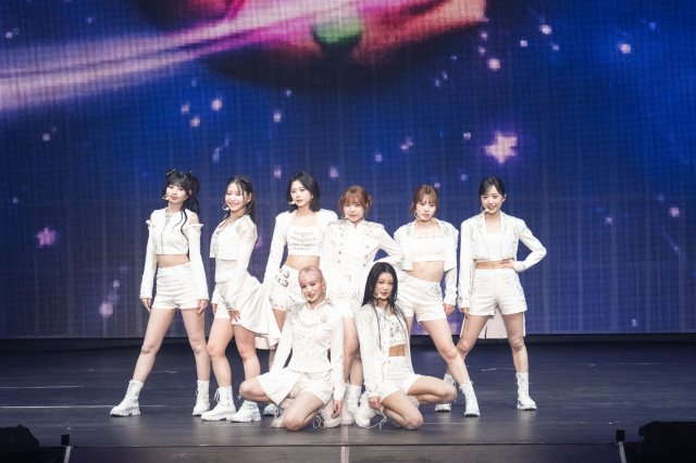 『2025 ME:I 1ST ARENA LIVE TOUR 