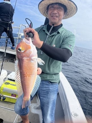 ?アマダイ。釣り人は長井憲仁さん?（遊漁ジョイフィッシャー境港提供）