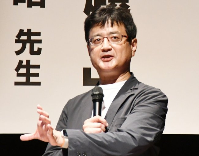 ＩＣＴ機器を取り入れている事業所には「若い人材が集まってきている」と話す高野龍昭氏＝安来市飯島町、アルテピア
