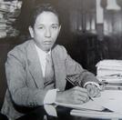 算数教育に功績をあげた塩野直道。１９３５年、旧文部省で撮影＝「隋流導流－塩野直道先生の業績と思い出」から複写