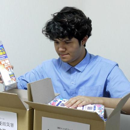 物資提供や特産品紹介を通じて被災地支援活動を続ける針貝奎輝ソフィアンさん