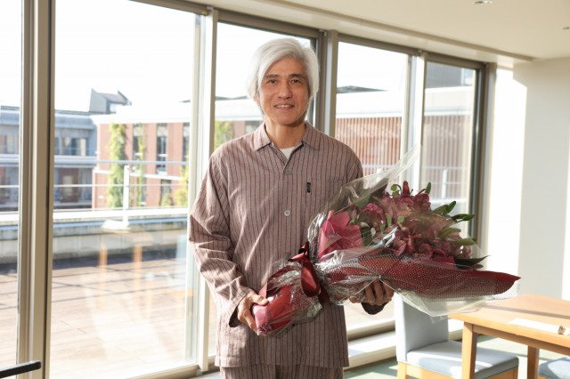 『ザ・ロイヤルファミリー』クランクアップ現場より（C）TBSスパークル／TBS