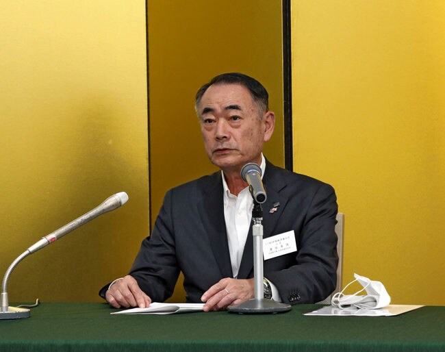 エネルギー安定供給に向けた取り組みの重要性を強調する中国経済連合会の清水希茂会長＝松江市千鳥町、ホテル一畑