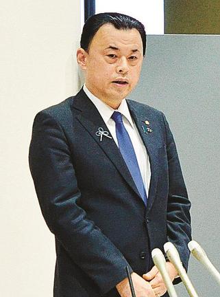 まん延防止等重点措置の適応を国に要請する考えを示す丸山達也知事＝松江市殿町県庁