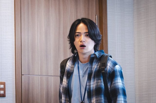 『こちら予備自衛英雄補?!』に出演するtimelesz・菊池風磨 (C)中京テレビ