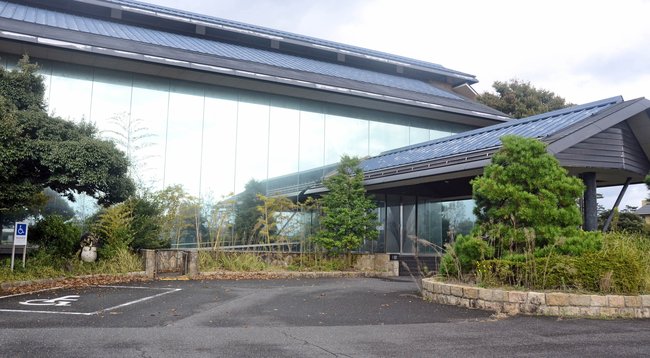 ヤードクリエイションから事業計画中止の申し出があったうなばら荘＝鳥取県日吉津村今吉