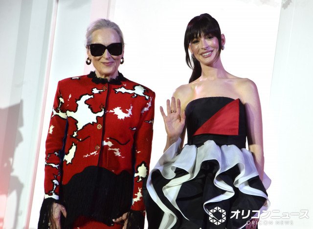 初の2ショット来日が実現した(左から)メリル・ストリープ、アン・ハサウェイ (C)ORICON NewS inc.