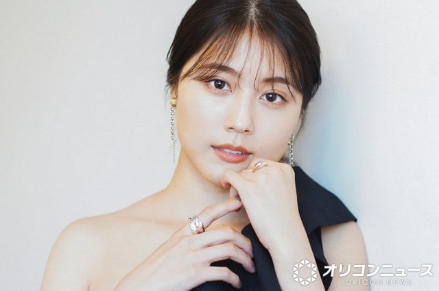 少年サンデー/有村架純(2016.5.11・18)No.22・23 新連載 arimurakasumi_thumb.jpg