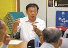 住民と打ち合わせを重ねる園山暢男センター長＝出雲市大社町宇龍、日御碕コミュニティセンター