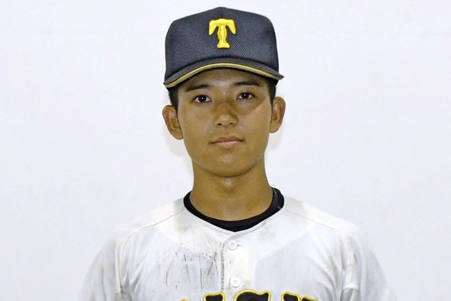 大社の藤原佑外野手