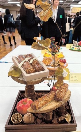 赤堀長行さんの作品（グランシェノン提供）