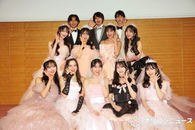 「二コラ卒業イベント」囲み取材の模様 (C)ORICON NewS inc.