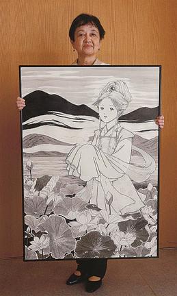 特選に輝いた山崎智美さん＝出雲市天神町、今岡美術館