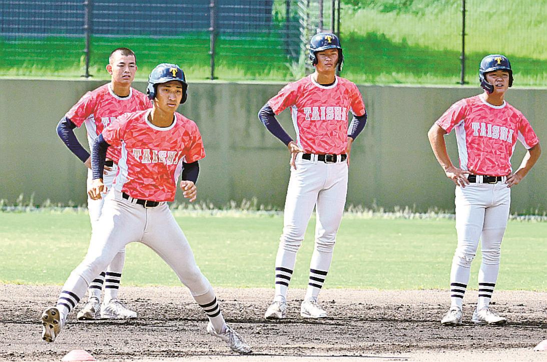 高校野球 次戦へ気持ち高めたい」 大社ナイン、一夜明け練習 第106回全国高校