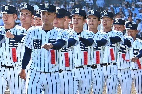 開星の縦縞は決断力や実行力をイメージ！？ 野々村直通監督がデザイン